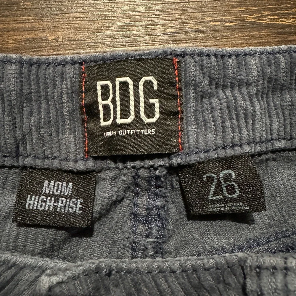 BDG Womens Jeans Blue 26 Mom High Rise Corduroy Urban Outfitters 100% Cotton‎